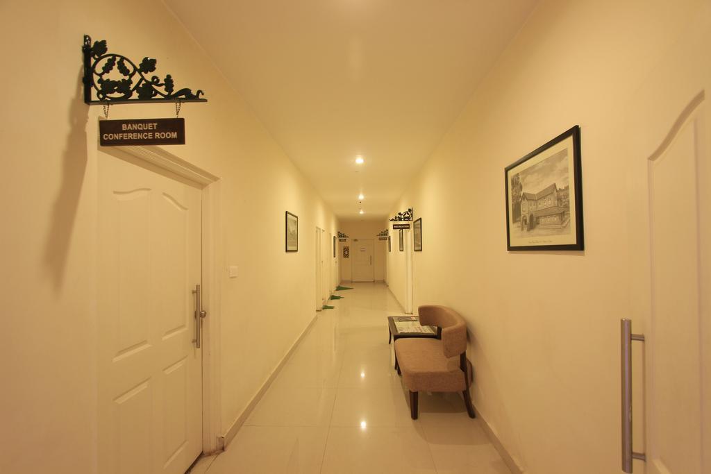 Hotel Orchid Square Coonoor Exterior foto