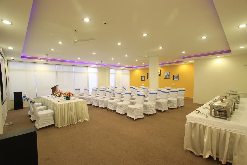Hotel Orchid Square Coonoor Exterior foto