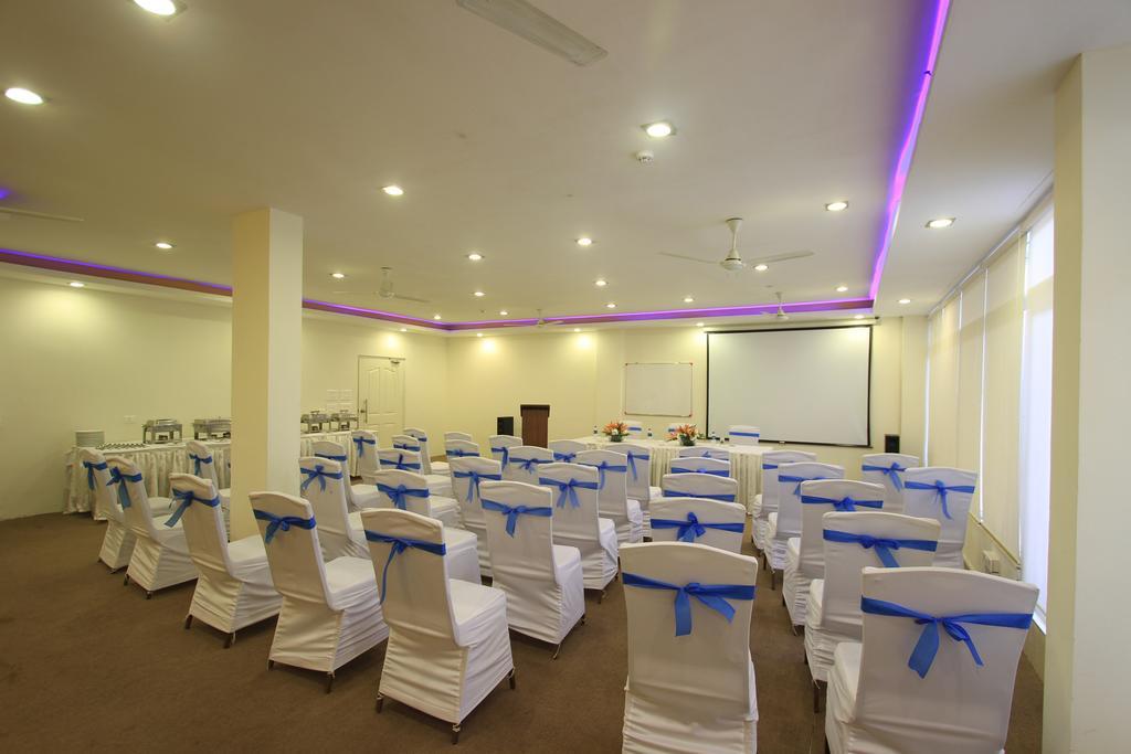 Hotel Orchid Square Coonoor Exterior foto